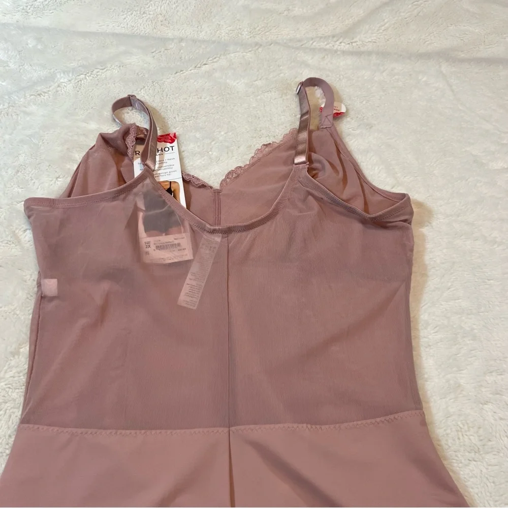 Red Hot Spanx Blush Nude Lace Panty Body Suit Size 2XL - Picture 13 of 13